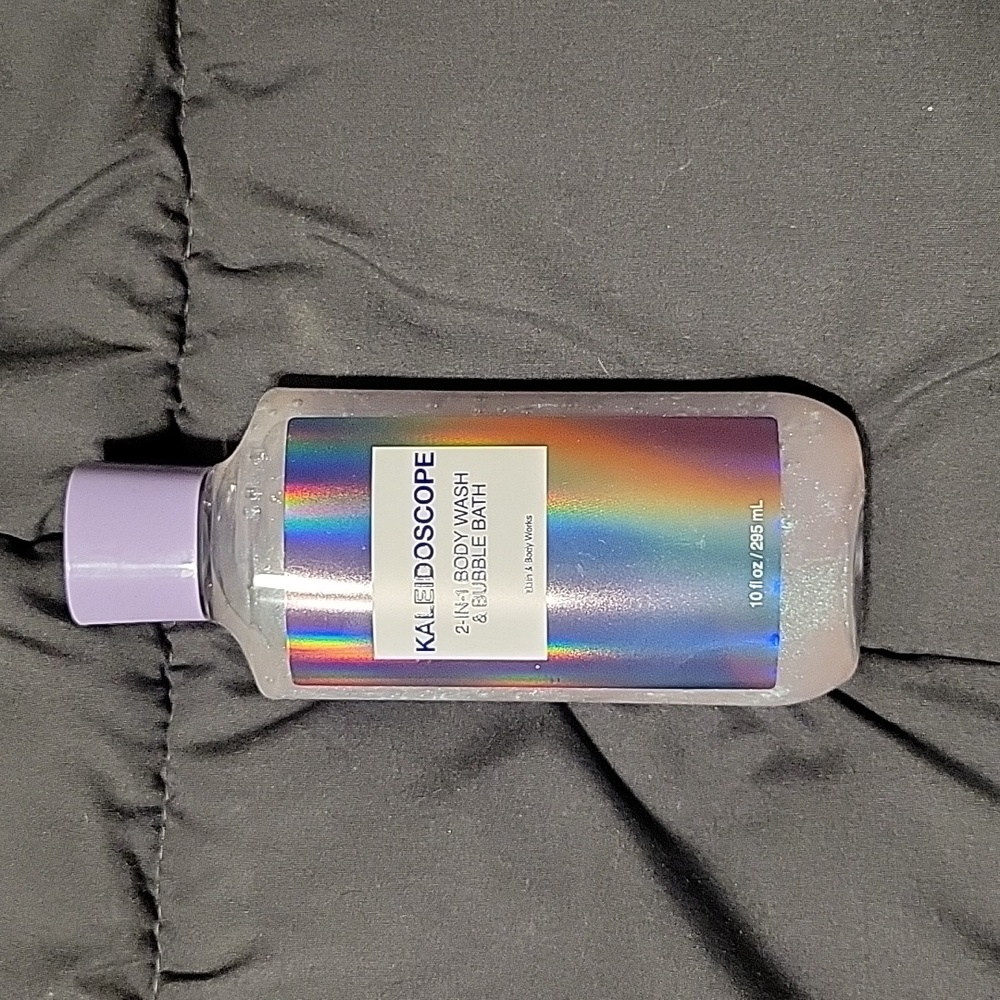 Bath And Body Works 2-1 bodywash bubble bath  NWT